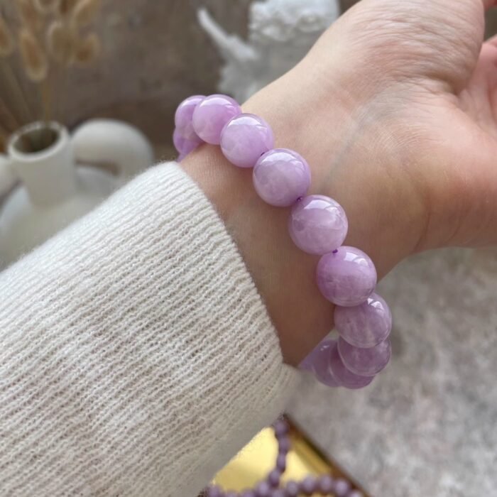 Natural Kunzite Beaded Bracelet | Heart Chakra Crystal for Soft Healing, Lavender Elegance & Emotional Calm - Image 3