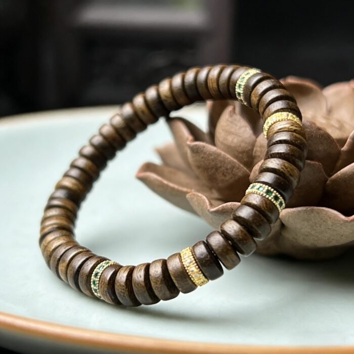 Starry Night White Kyara Agarwood Bracelet | 7mm/8mm High-Density Wavy Disc Beads | Single Strand Luxury Aromatherapy Jewelry - Image 6