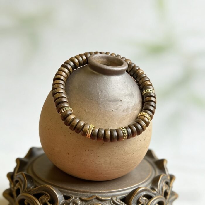 Starry Night White Kyara Agarwood Bracelet | 7mm/8mm High-Density Wavy Disc Beads | Single Strand Luxury Aromatherapy Jewelry - Image 7